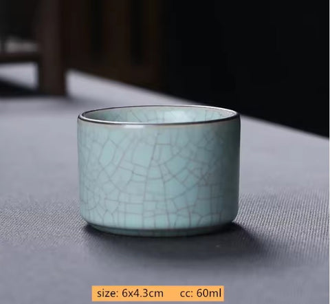 Image of Tasse à Thé en céramique de Longguan droite