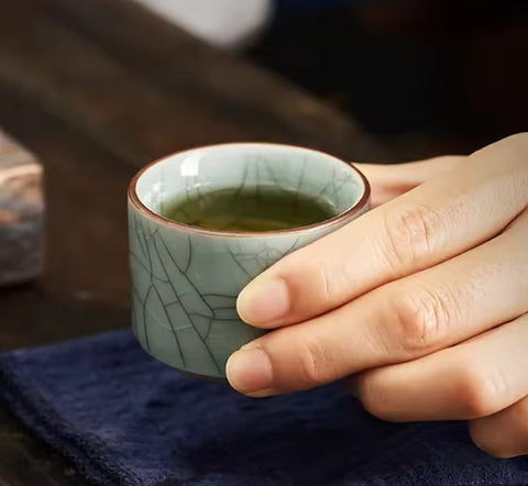 Image of Tasse à Thé en céramique de Longguan droite