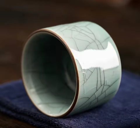 Image of Tasse à Thé en céramique de Longguan droite